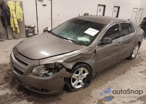 2010 Chevrolet Malibu Ls z USA, uszkodzony, nr VIN 1G1ZB5EB8AF241627